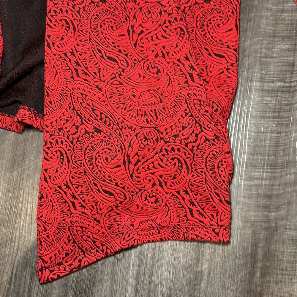 Ruby Rd. Red and Black Paisley Textured No Button Jacket - Large - Picture 5 of 7
